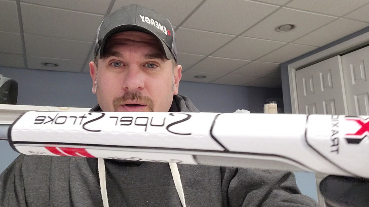 How to Install SuperStroke Putter Grip Step-By-Step without a vise How to Install SuperStroke Putter Grip Step-By-Step without a vise